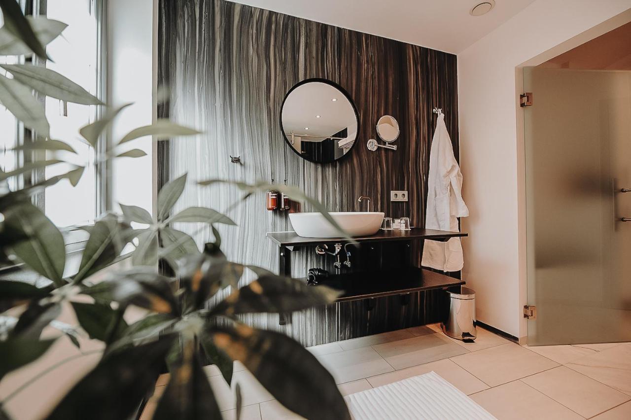 Hotel Freihof พริคเซนชตัดท์ ภายนอก รูปภาพ
