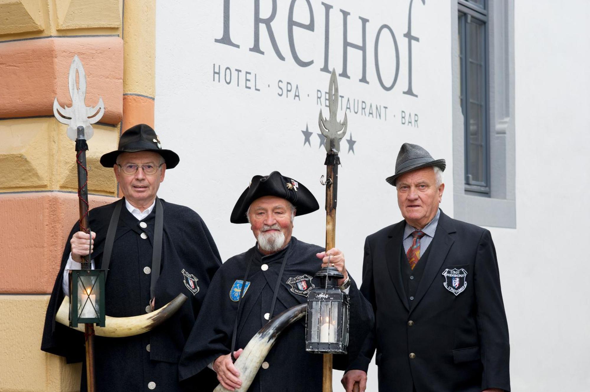 Hotel Freihof พริคเซนชตัดท์ ภายนอก รูปภาพ